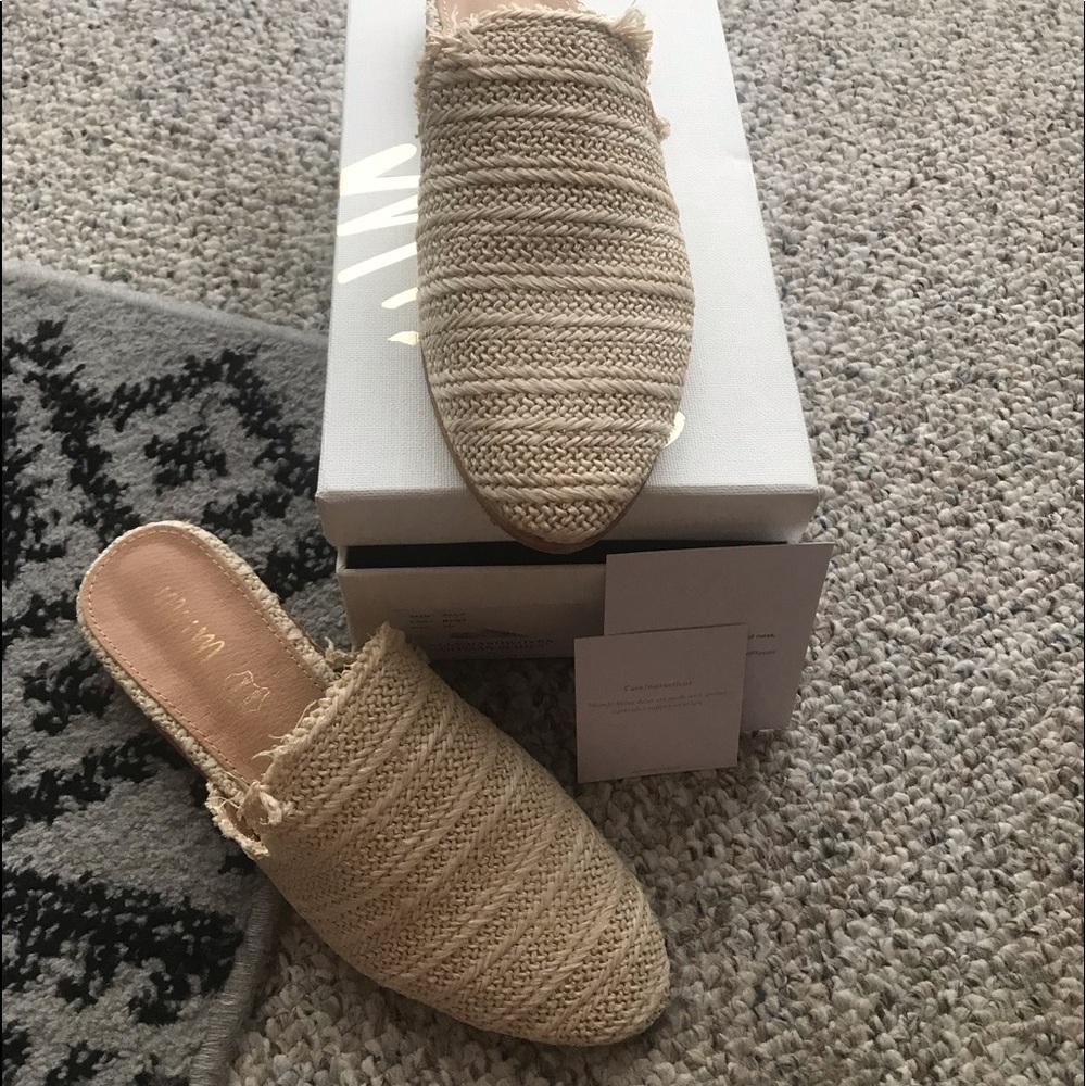 “Miracle Miles” beige handwoven artisan slide shoe